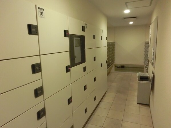 ファミールスクエア中野坂上の物件内観写真